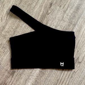 🖤Black one shoulder ribbed sports bra- size S